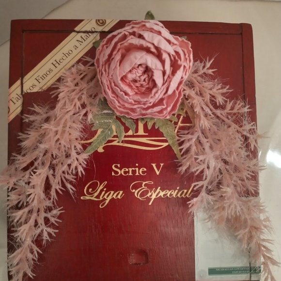 Sueños de Saundra Upcycled, Rare Oliva Serie V Cigar Box Storage/ Home Accent - Picture 11 of 13